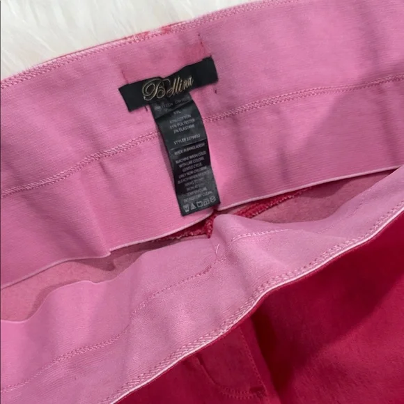 Women’s Cropped Stretch Jeans - Raspberry - Picture 5 of 5